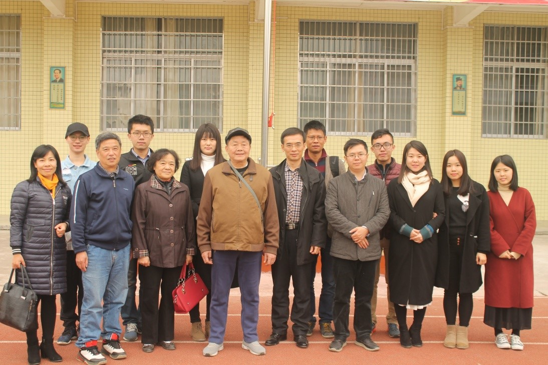 ▲老坪石中心学校中大礼堂旧址