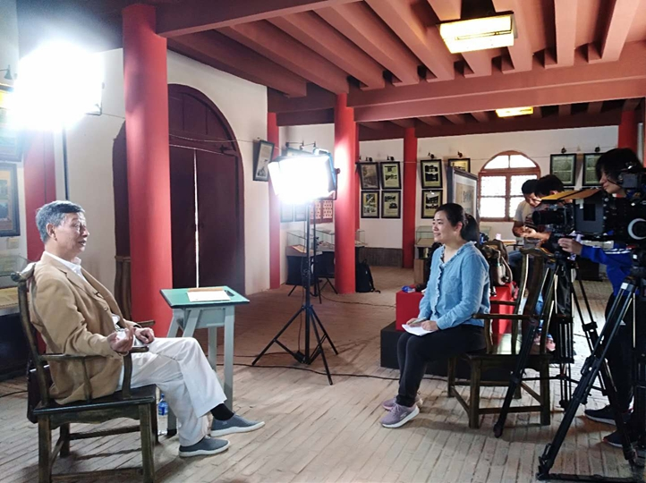 江晓林教授在访谈中