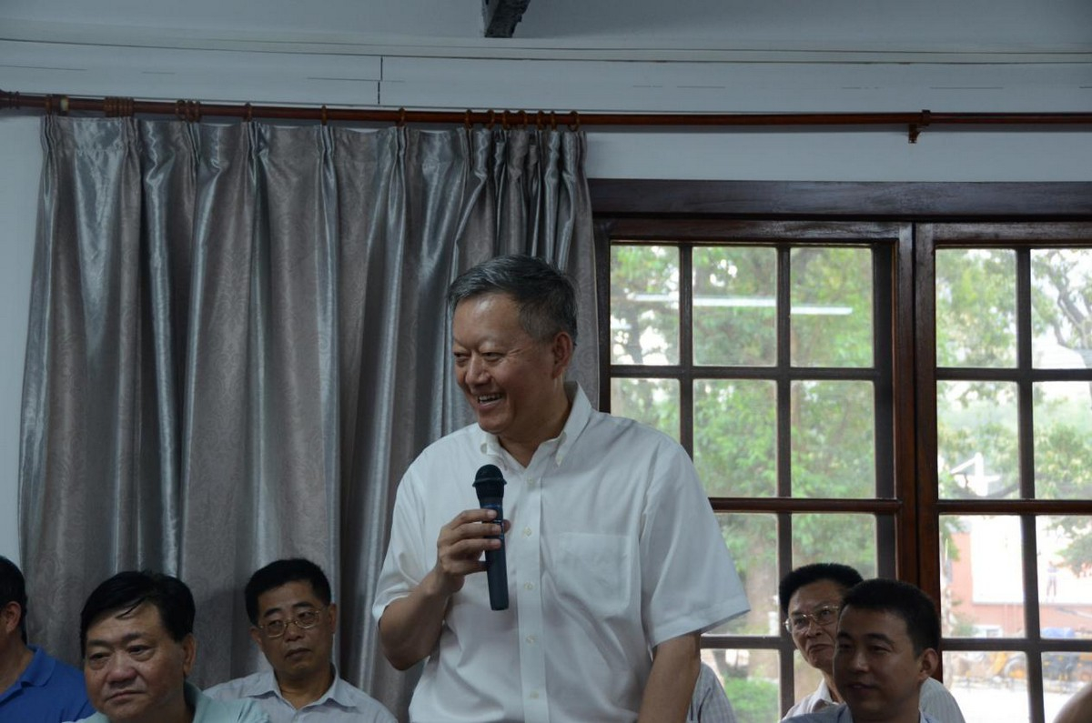 我校党委书记陈春声老师介绍学校发展情况