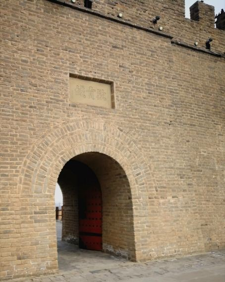 款贡城南面大门