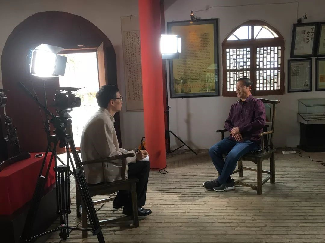 ▲解天荣先生在访谈中