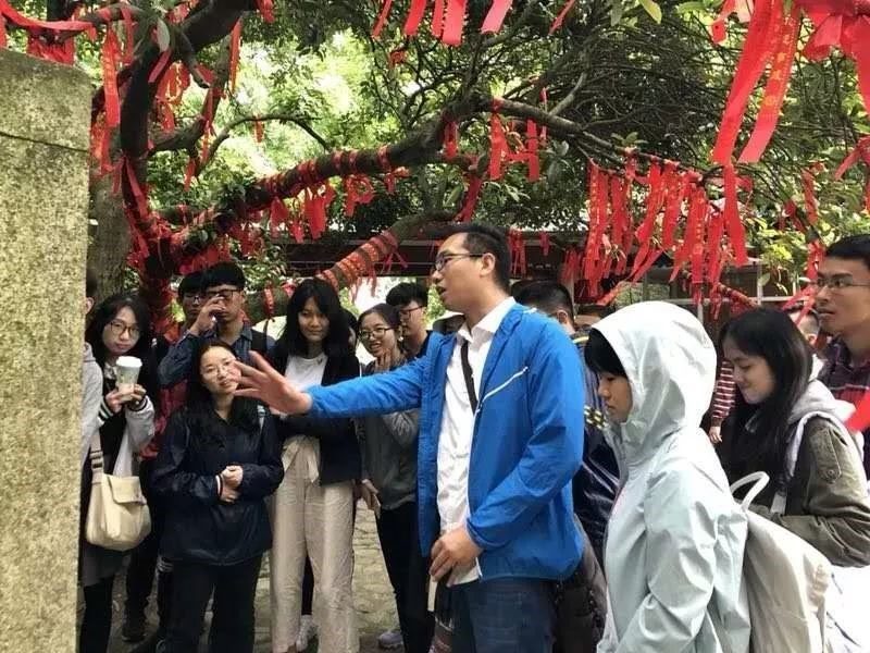 安东强老师讲解云麓宫碑刻