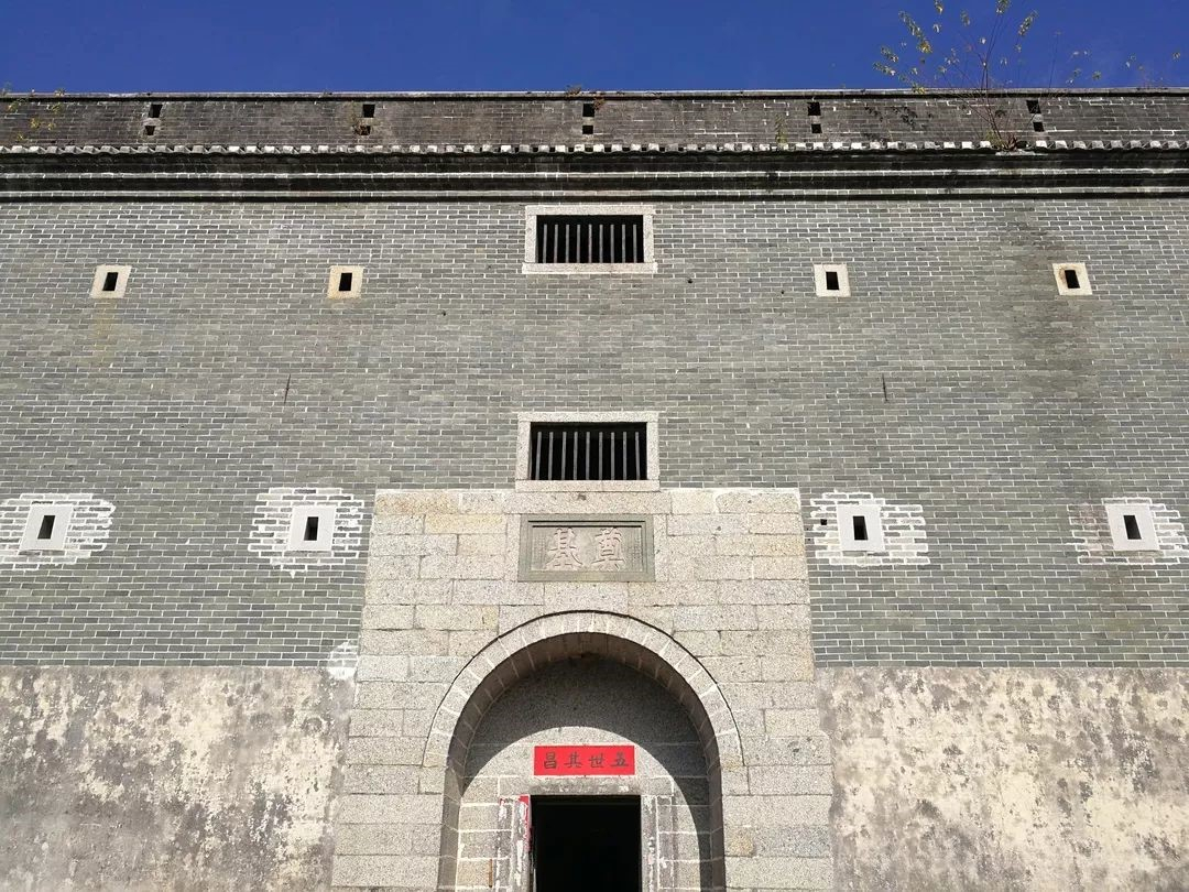 满堂客家大围的中心围正门